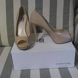 Women shoes